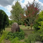 فندق مبيت وإفطار Domaine Le Verger Kleinschalige B&B Met Groot Zwembad En Buitenkeuken 3*