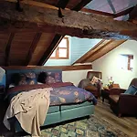 فندق مبيت وإفطار Domaine Le Verger Kleinschalige B&B Met Groot Zwembad En Buitenkeuken