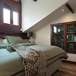 فندق مبيت وإفطار Domaine Le Verger Kleinschalige B&B Met Groot Zwembad En Buitenkeuken