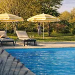فندق مبيت وإفطار Domaine Le Verger Kleinschalige B&B Met Groot Zwembad En Buitenkeuken 3*