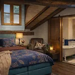 Domaine Le Verger Kleinschalige Met Groot Zwembad En Buitenkeuken B&B 3*
