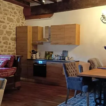 Domaine Le Verger Kleinschalige Met Groot Zwembad En Buitenkeuken Bed & Breakfast Saint-Estephe (Dordogne)