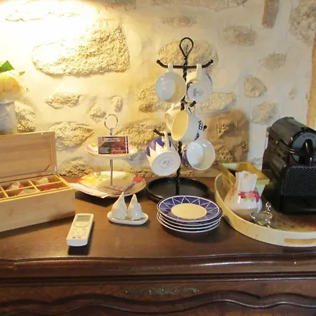Domaine Le Verger Kleinschalige B&B Met Groot Zwembad En Buitenkeuken Bed & Breakfast 3*