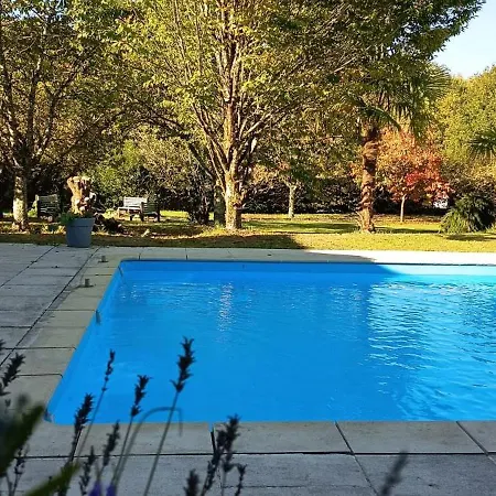 Domaine Le Verger B&B Met Royale Salon, Complete Keuken En Hammam