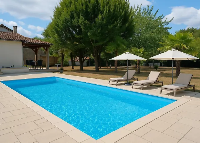 Bed & Breakfast Domaine Le Verger Kleinschalige B&B Met Groot Zwembad En Buitenkeuken