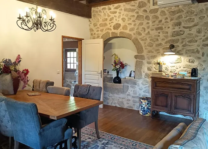 Domaine Le Verger Kleinschalige B&B Met Groot Zwembad En Buitenkeuken 3*