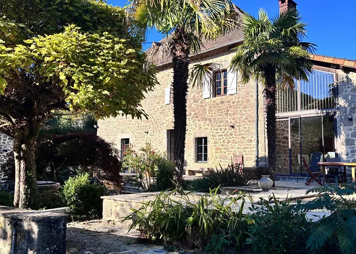 Domaine Le Verger Kleinschalige B&B Met Groot Zwembad En Buitenkeuken Bed & Breakfast 3*