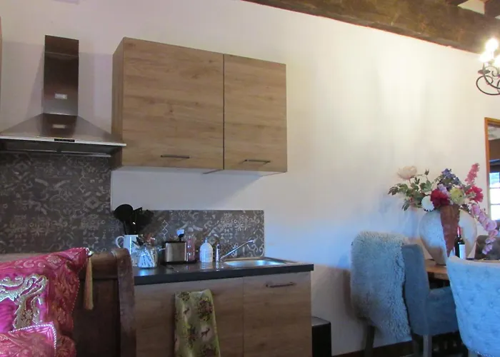 Domaine Le Verger Kleinschalige B&B Met Groot Zwembad En Buitenkeuken 3*